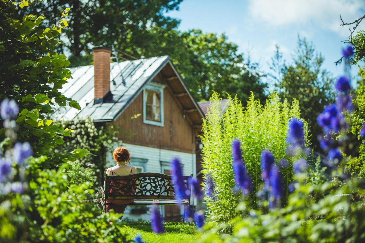 Disponentparken Cafe Och Bed & Breakfast Grängesberg Exterior foto
